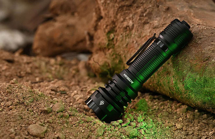 Επιχειρησιακός φακός Acebeam DEFENDER-P17 +Battery