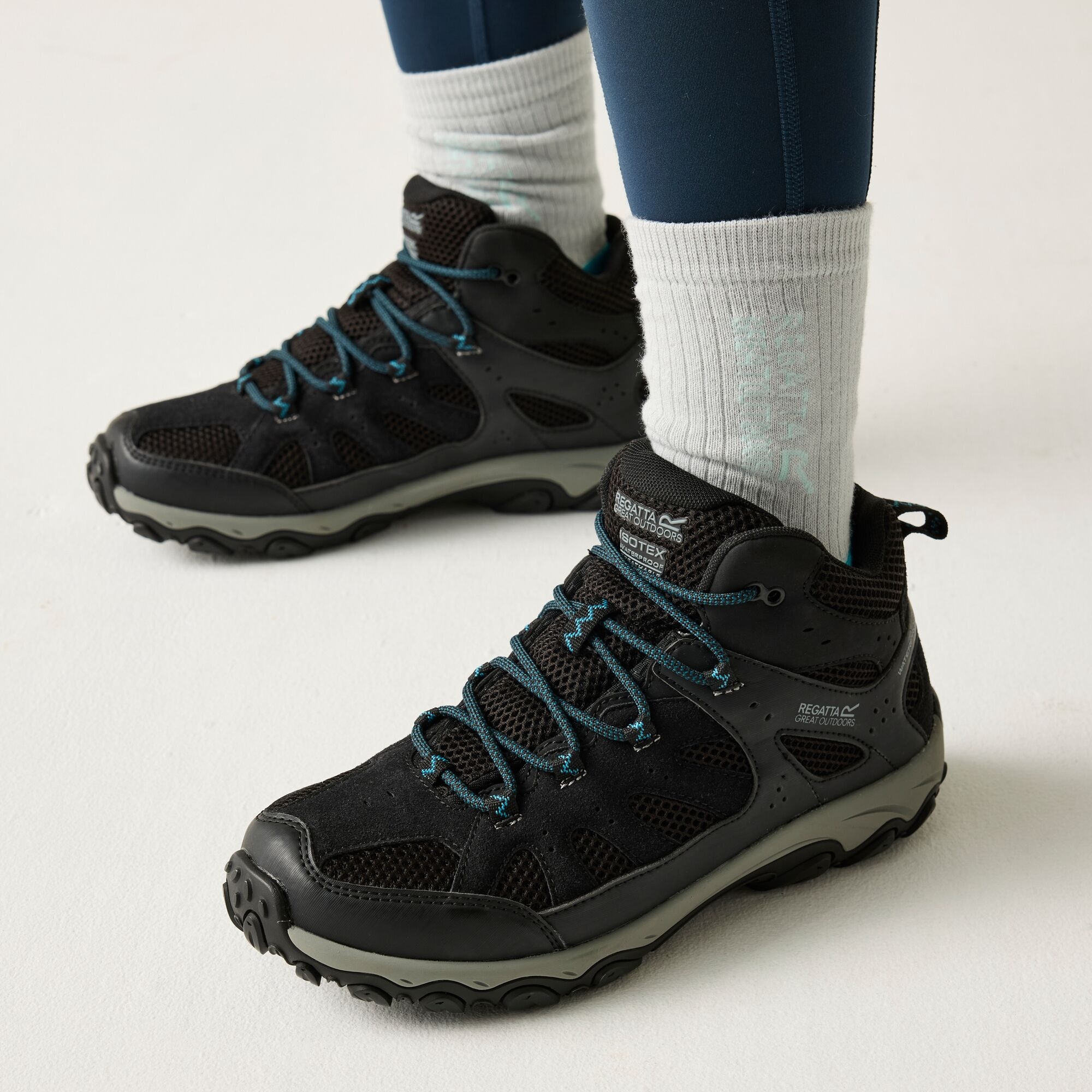 Regatta Edgepoint IV Γυναικεία Ορειβατικά Παπούτσια Μαύρα - Image 2